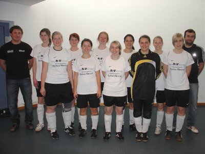 Damen_Halle_2011.JPG